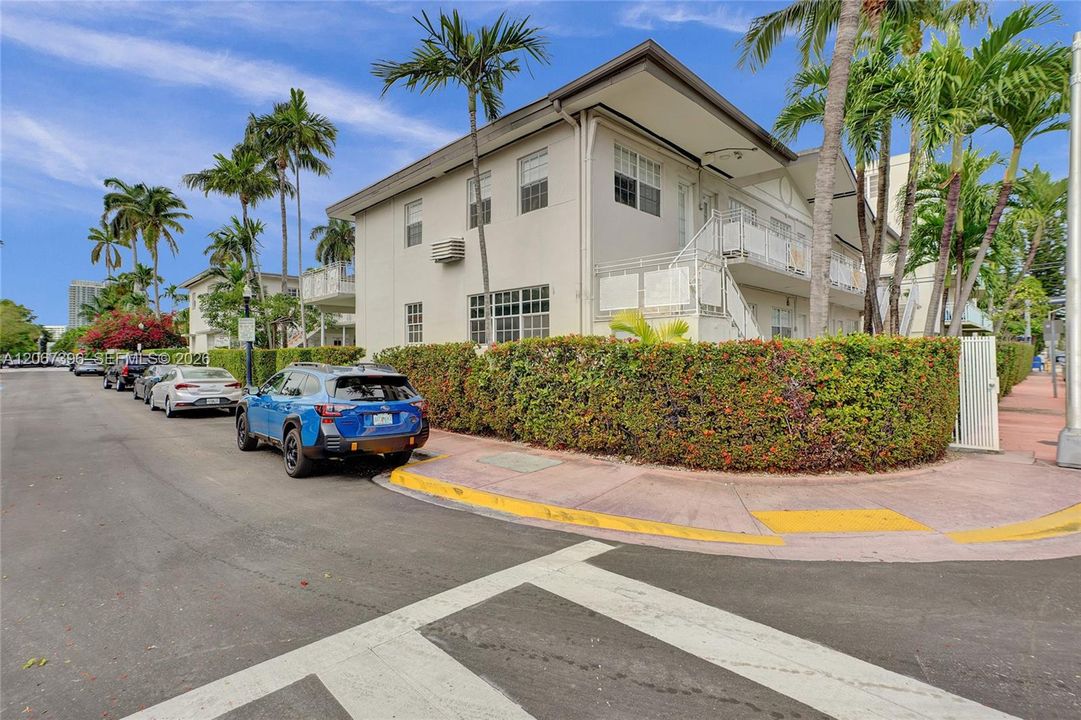 For Sale: $195,100 (0 beds, 1 baths, 398 Square Feet)