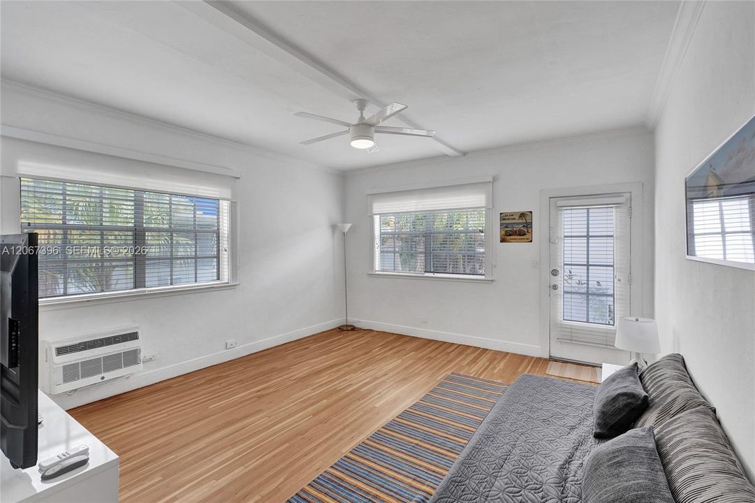 For Sale: $195,100 (0 beds, 1 baths, 398 Square Feet)