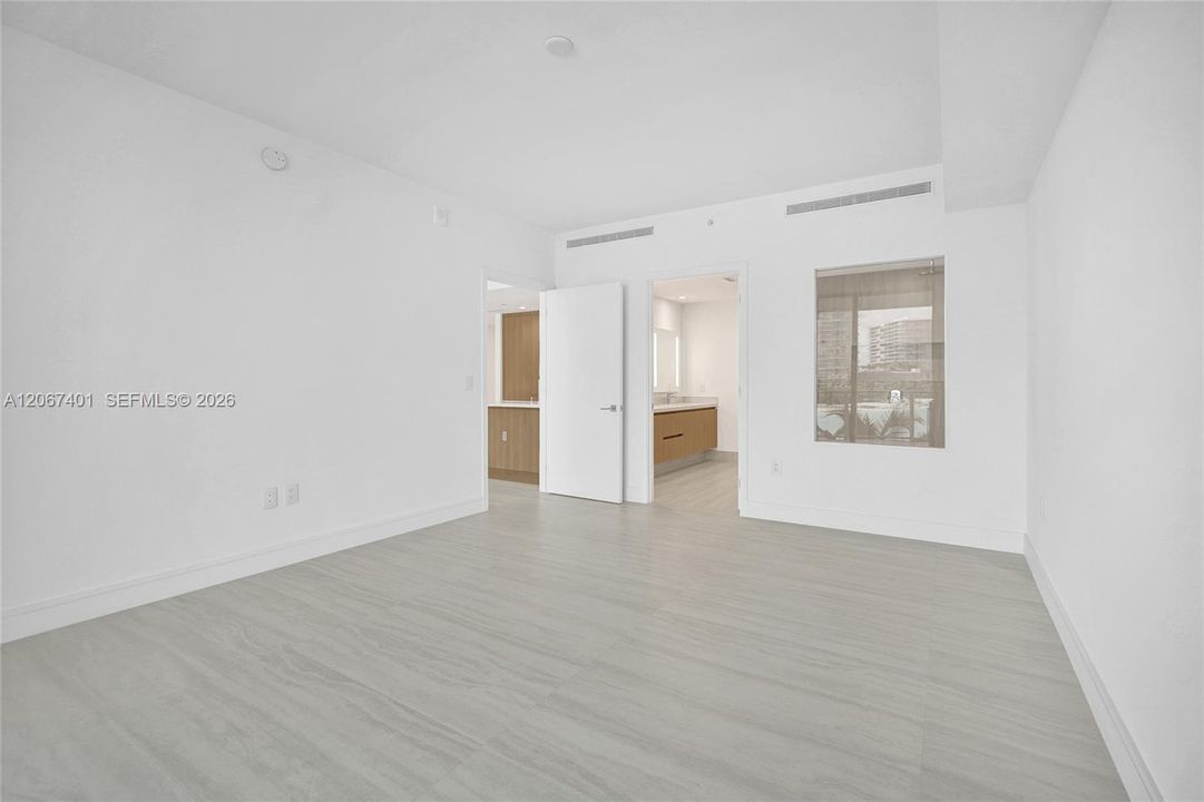 For Sale: $1,790,000 (2 beds, 3 baths, 1462 Square Feet)