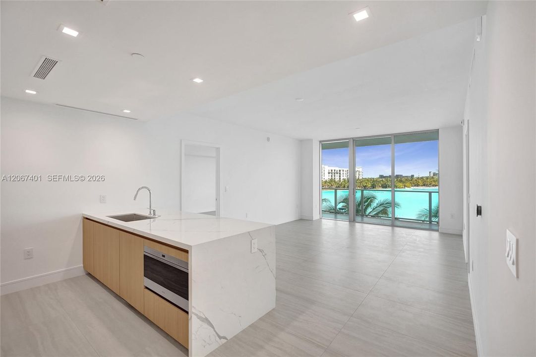 For Sale: $1,790,000 (2 beds, 3 baths, 1462 Square Feet)