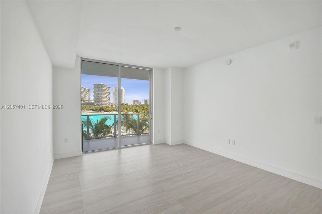 For Sale: $1,790,000 (2 beds, 3 baths, 1462 Square Feet)