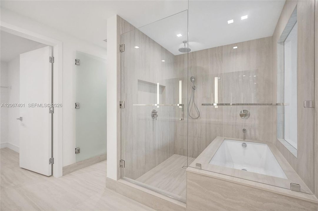For Sale: $1,790,000 (2 beds, 3 baths, 1462 Square Feet)