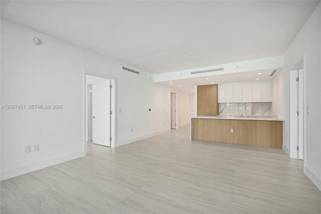 For Sale: $1,790,000 (2 beds, 3 baths, 1462 Square Feet)