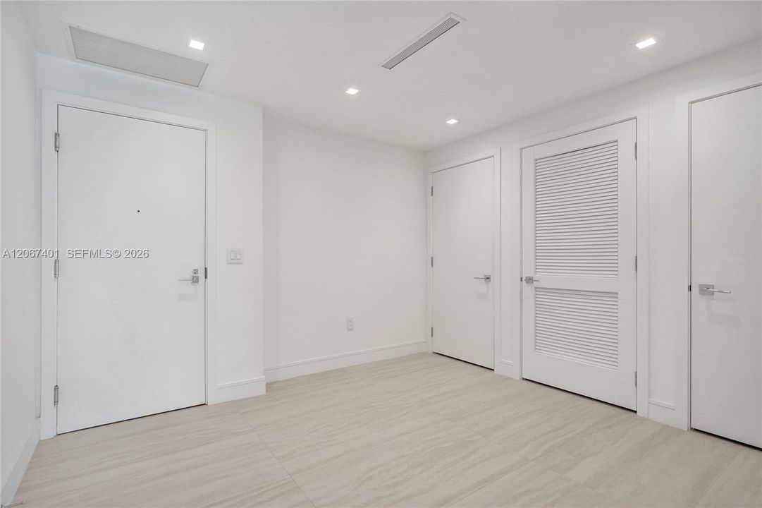 For Sale: $1,790,000 (2 beds, 3 baths, 1462 Square Feet)