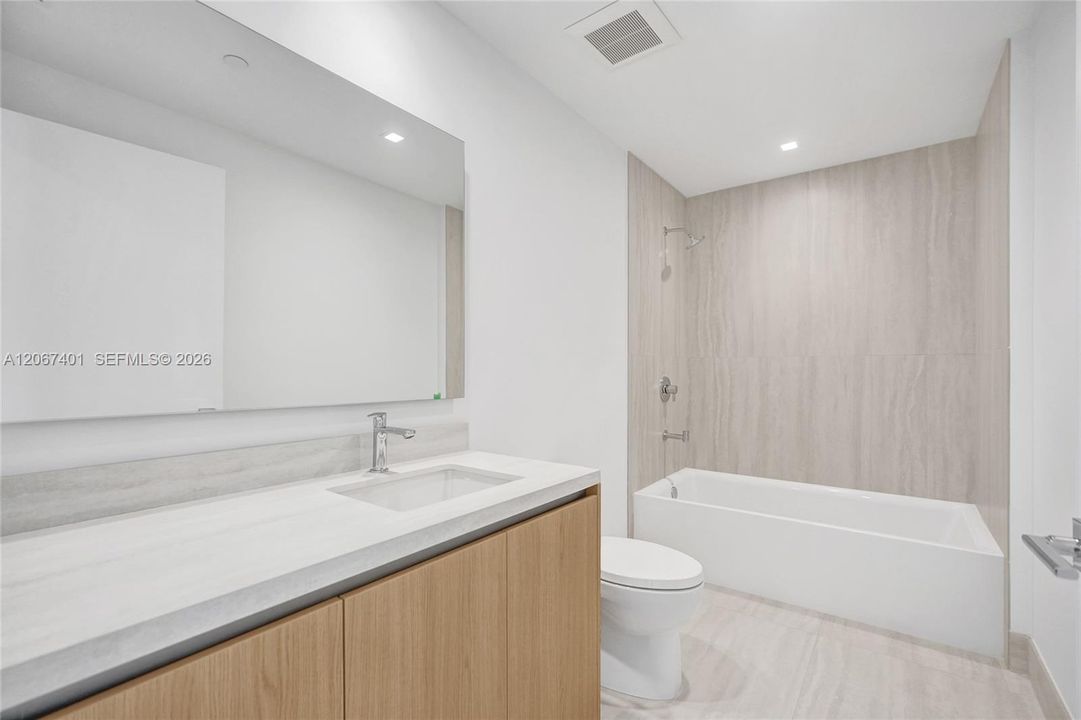 For Sale: $1,790,000 (2 beds, 3 baths, 1462 Square Feet)