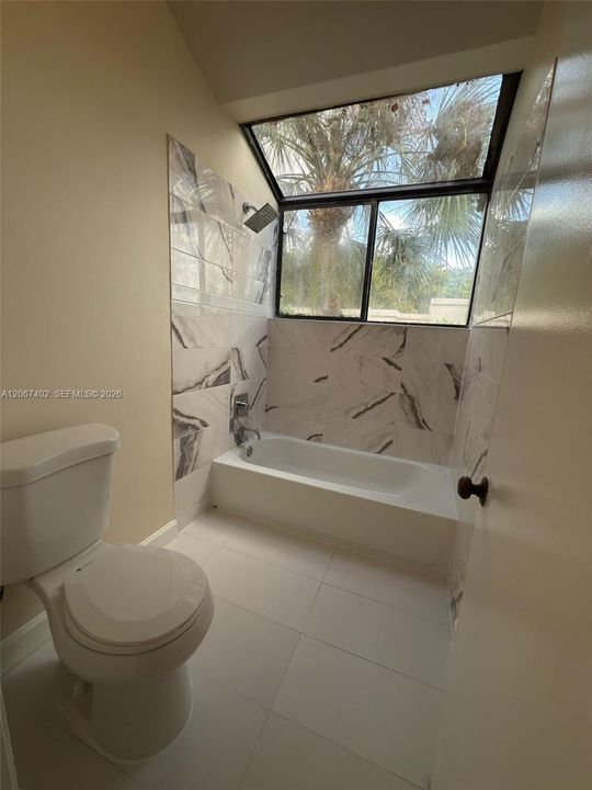 Active With Contract: $2,400 (3 beds, 2 baths, 1336 Square Feet)
