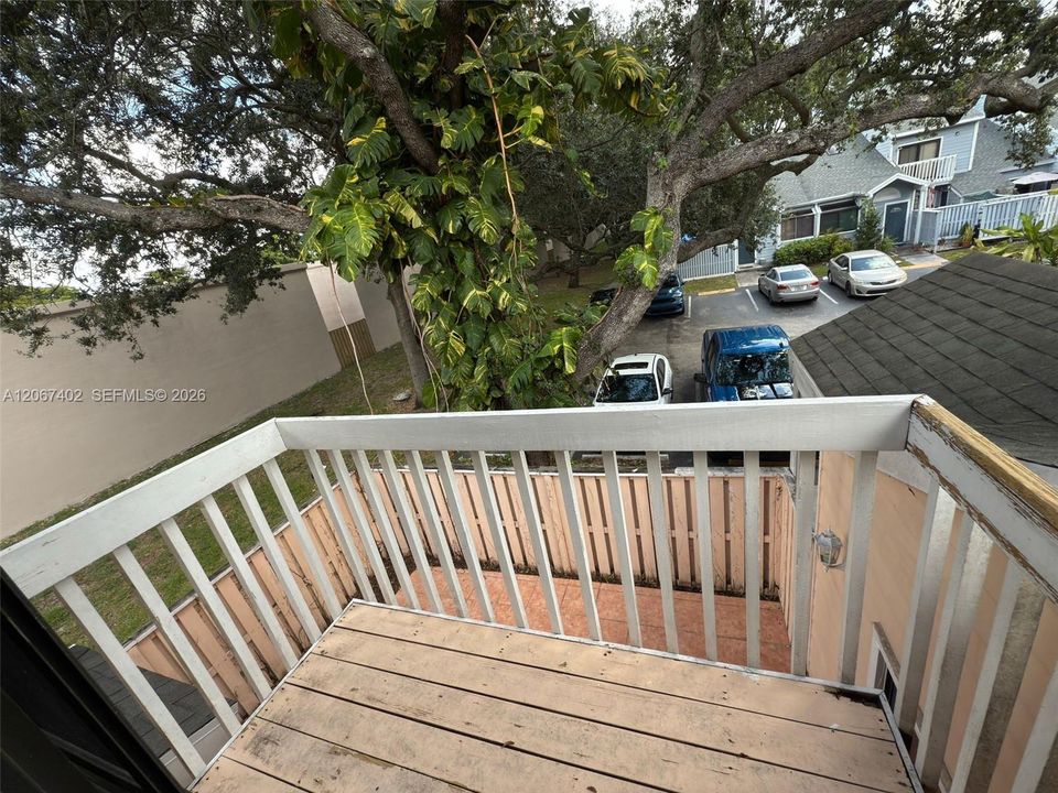 Active With Contract: $2,400 (3 beds, 2 baths, 1336 Square Feet)