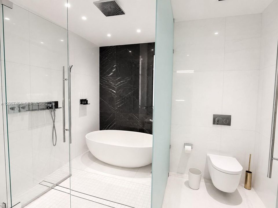 For Rent: $20,000 (2 beds, 2 baths, 1437 Square Feet)