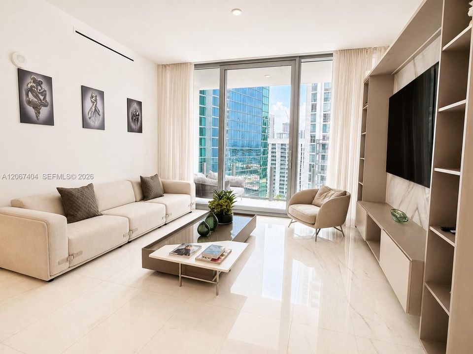 For Rent: $20,000 (2 beds, 2 baths, 1437 Square Feet)