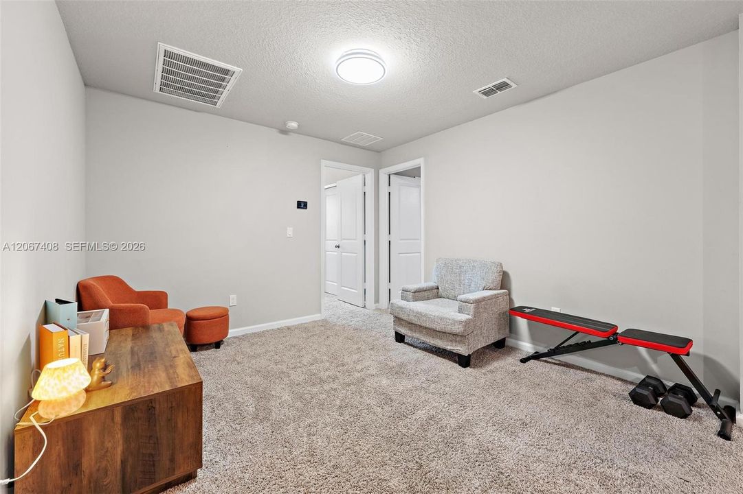 For Sale: $499,000 (3 beds, 2 baths, 1758 Square Feet)