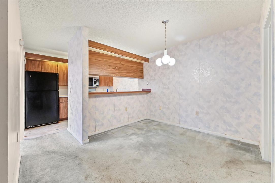 07 Dining Room 01