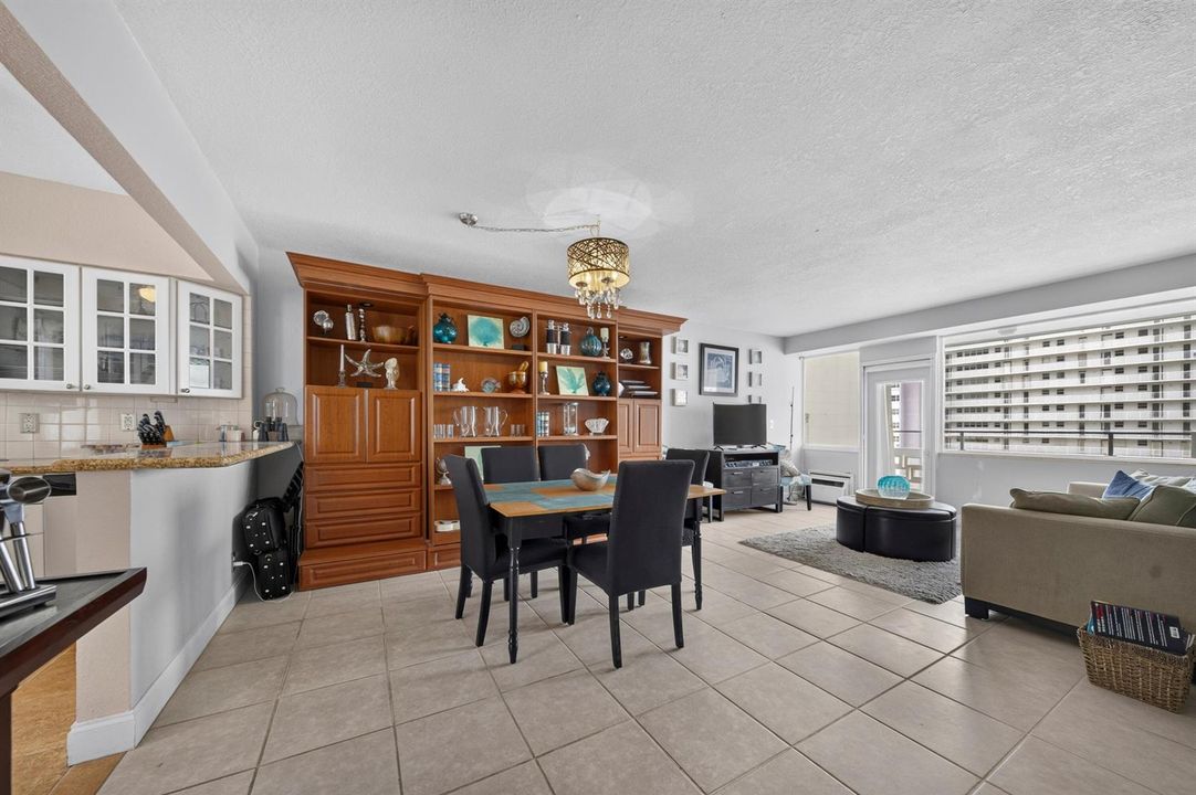 002-007-LivingDining Room-4000x2664