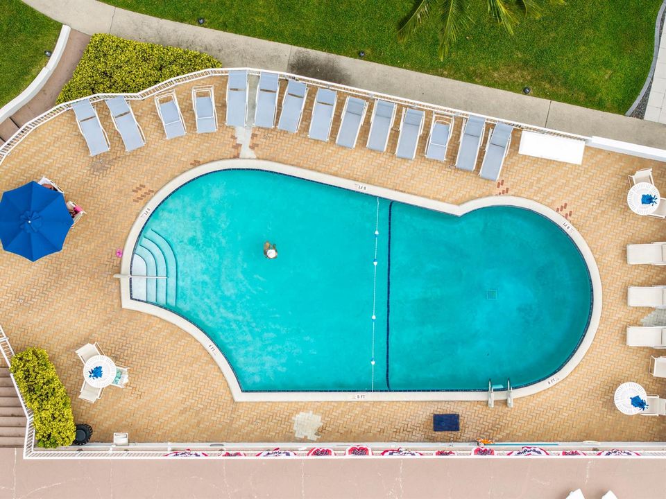 022-005-Pool-4000x3000