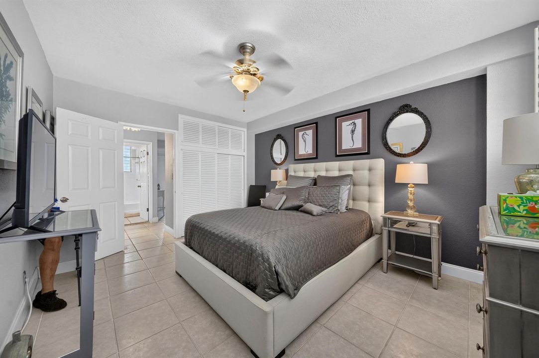 013-022-Bedroom-4000x2662