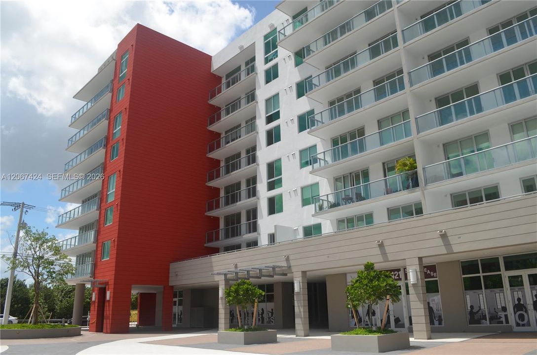For Sale: $530,000 (3 beds, 2 baths, 1343 Square Feet)