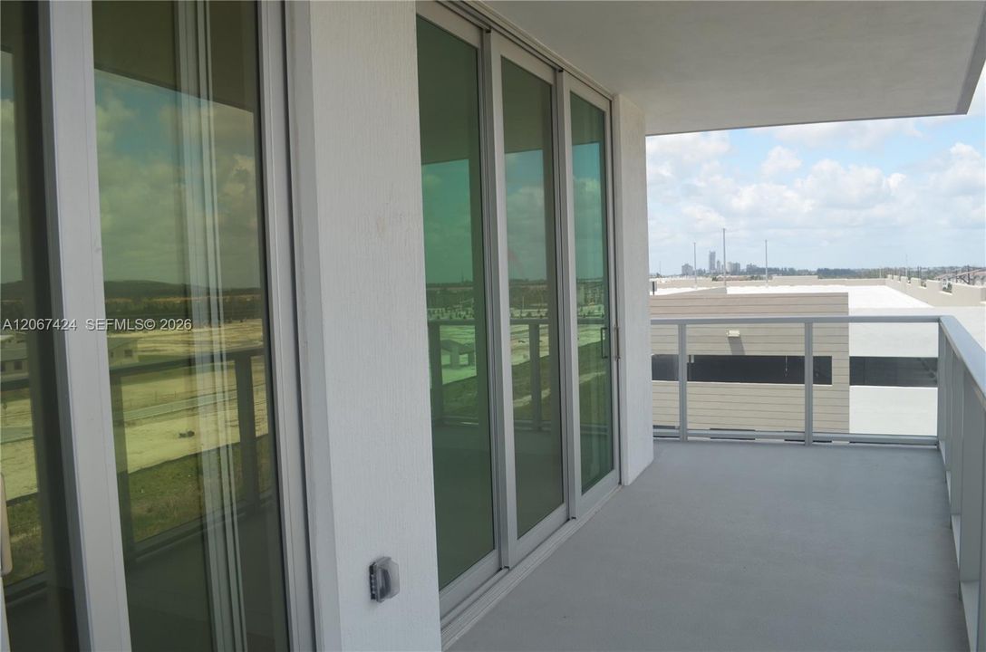 For Sale: $530,000 (3 beds, 2 baths, 1343 Square Feet)