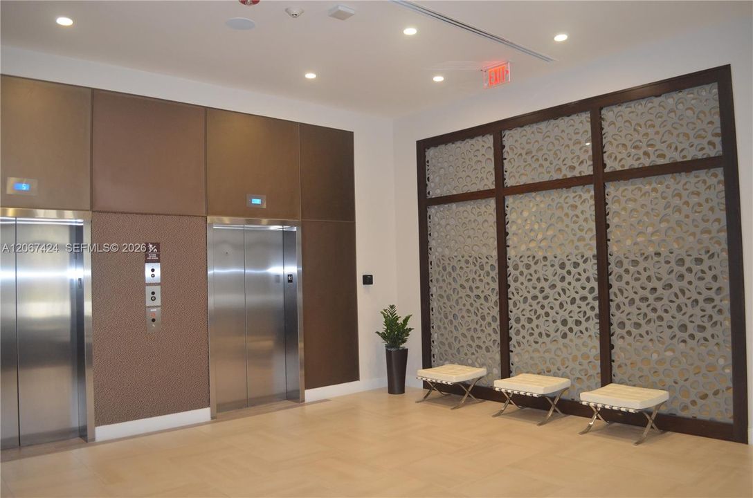 For Sale: $530,000 (3 beds, 2 baths, 1343 Square Feet)