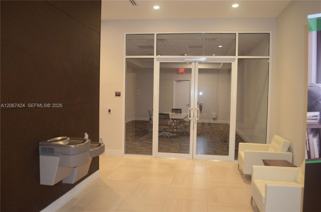 For Sale: $530,000 (3 beds, 2 baths, 1343 Square Feet)