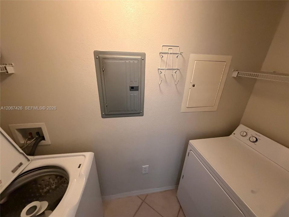 В аренду: $1,750 (1 спален, 1 ванн, 740 Квадратных фут)