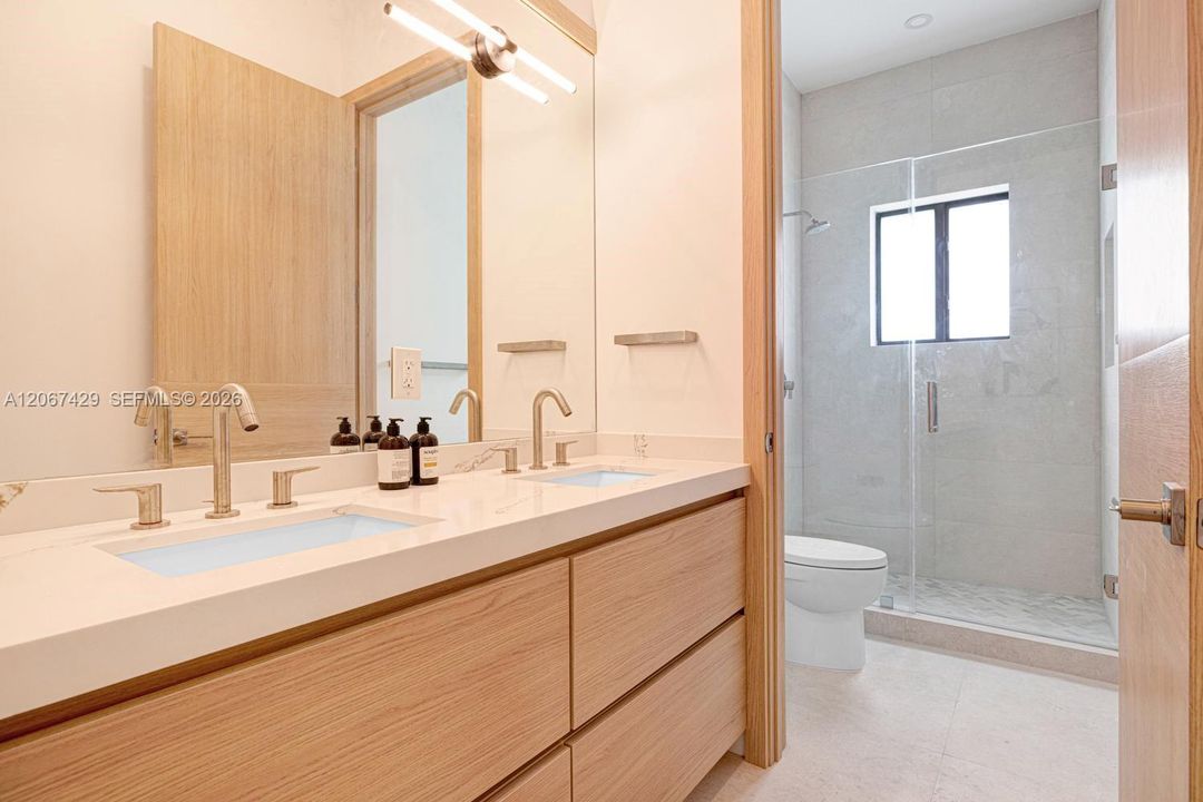 For Sale: $2,600,000 (5 beds, 3 baths, 3058 Square Feet)