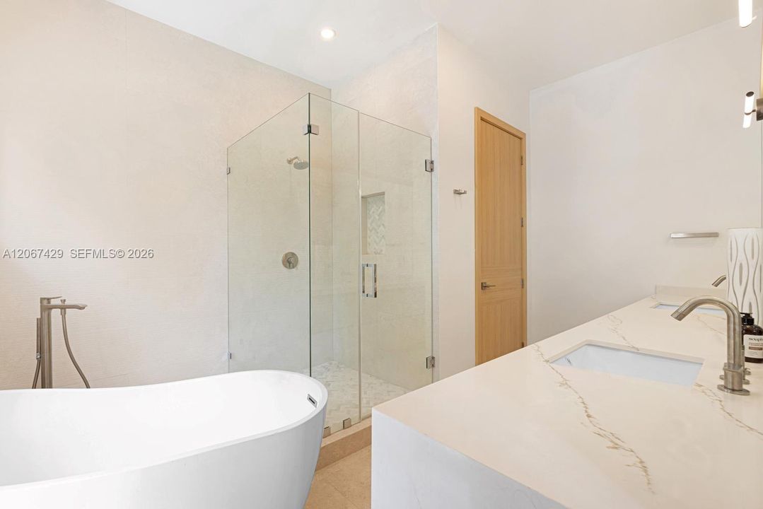 For Sale: $2,600,000 (5 beds, 3 baths, 3058 Square Feet)