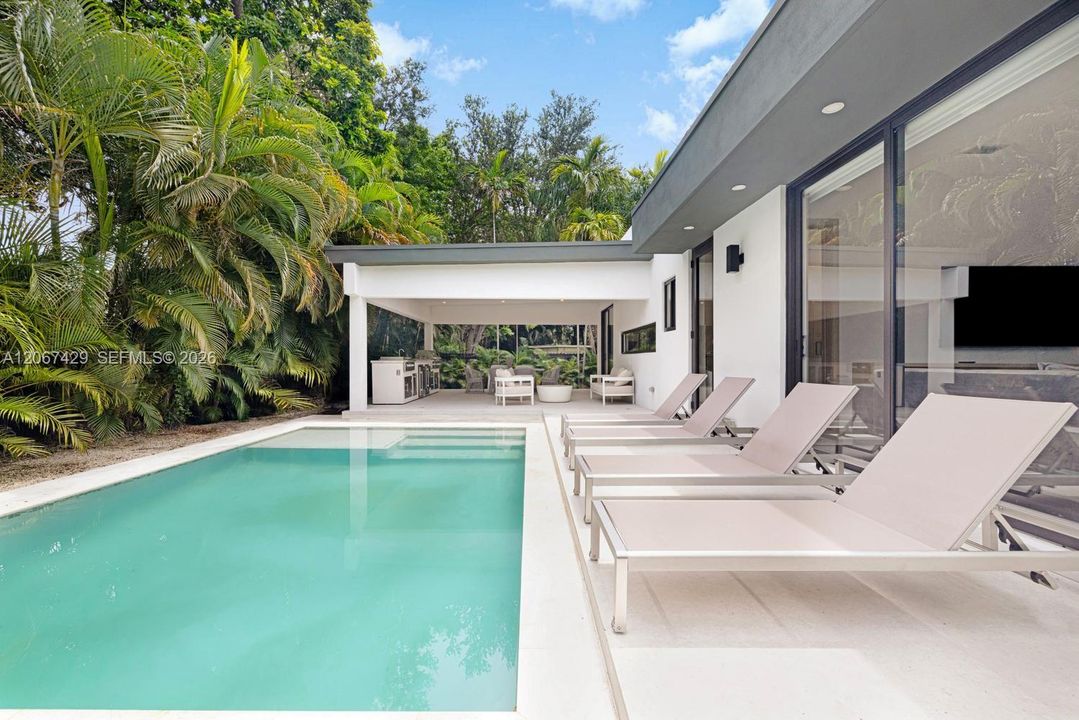 For Sale: $2,600,000 (5 beds, 3 baths, 3058 Square Feet)
