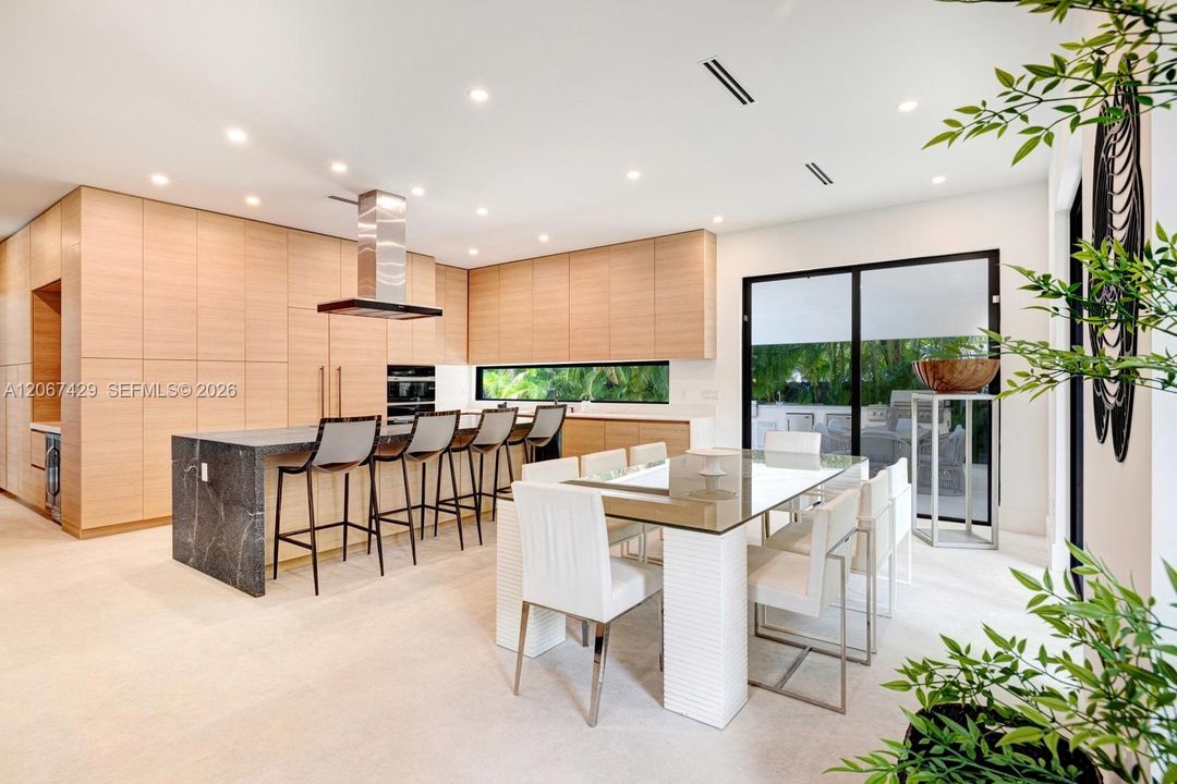 For Sale: $2,600,000 (5 beds, 3 baths, 3058 Square Feet)