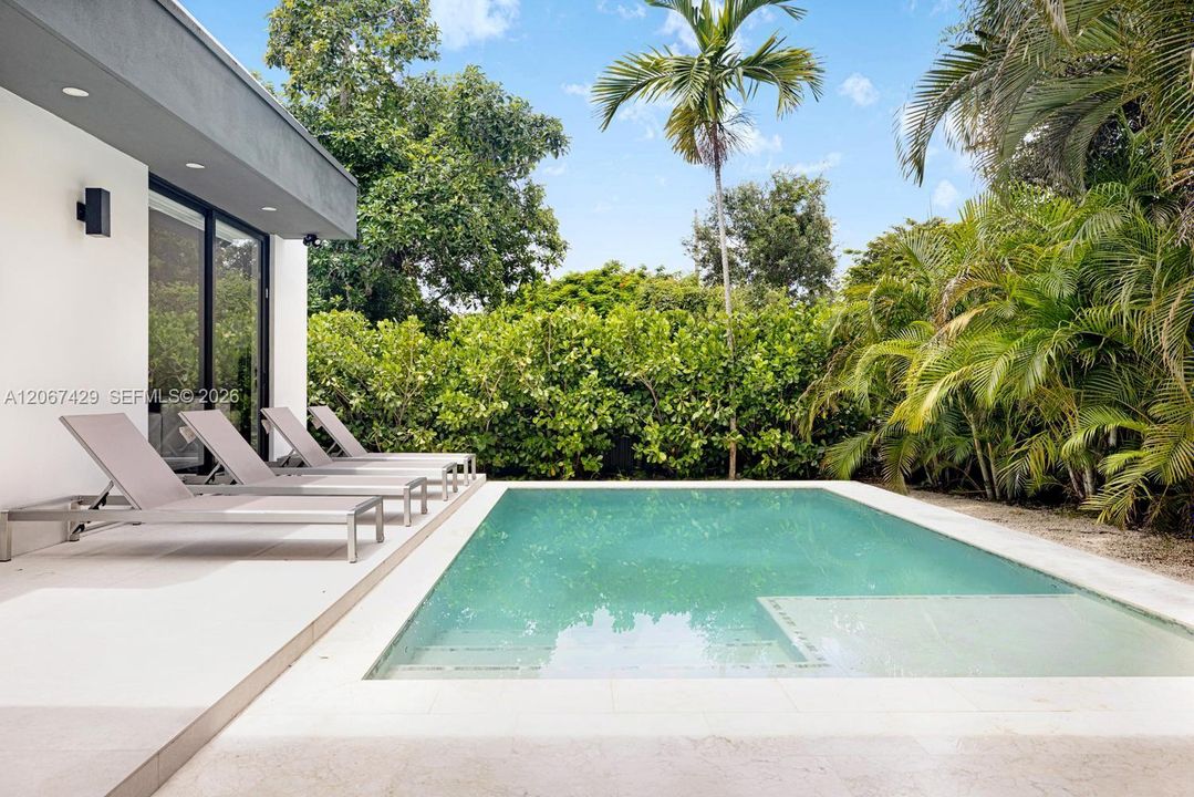 For Sale: $2,600,000 (5 beds, 3 baths, 3058 Square Feet)