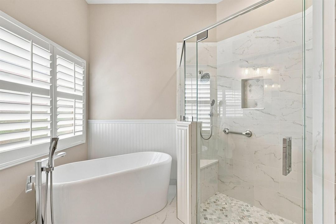 23_primary bathroom