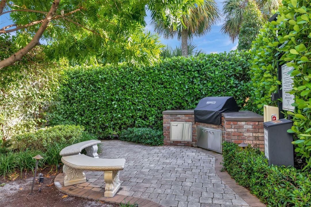 For Rent: $1,850 (1 beds, 1 baths, 520 Square Feet)