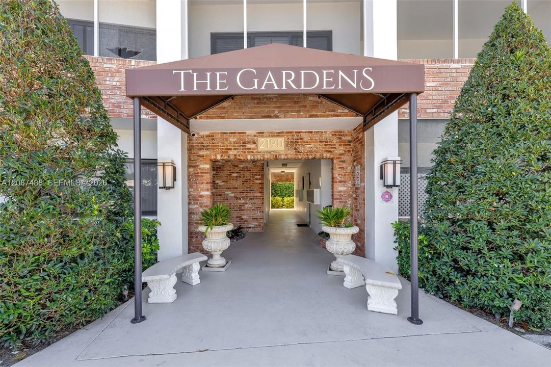 For Rent: $1,850 (1 beds, 1 baths, 520 Square Feet)