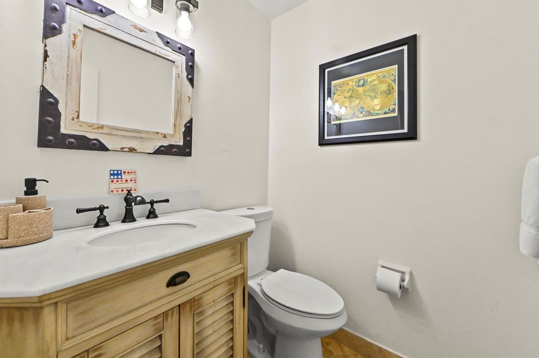 16 Bathroom 01