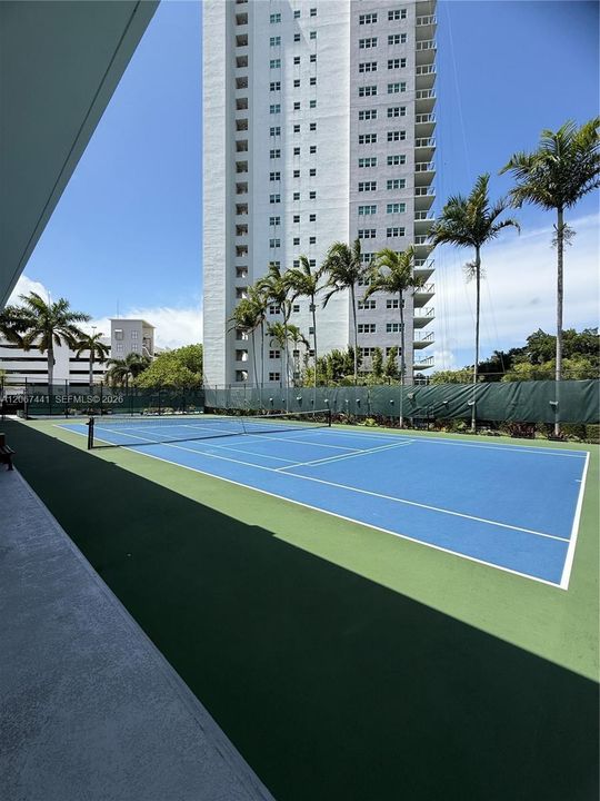 For Rent: $4,800 (3 beds, 2 baths, 1743 Square Feet)