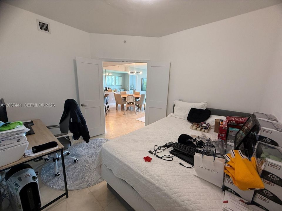 For Rent: $4,800 (3 beds, 2 baths, 1743 Square Feet)
