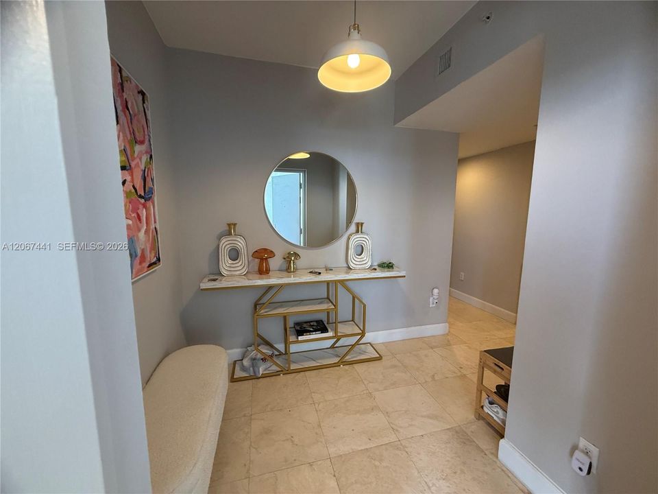 For Rent: $4,800 (3 beds, 2 baths, 1743 Square Feet)