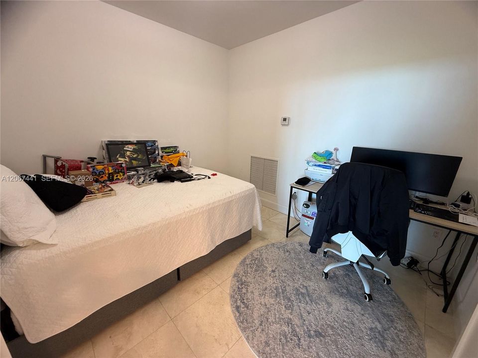 For Rent: $4,800 (3 beds, 2 baths, 1743 Square Feet)