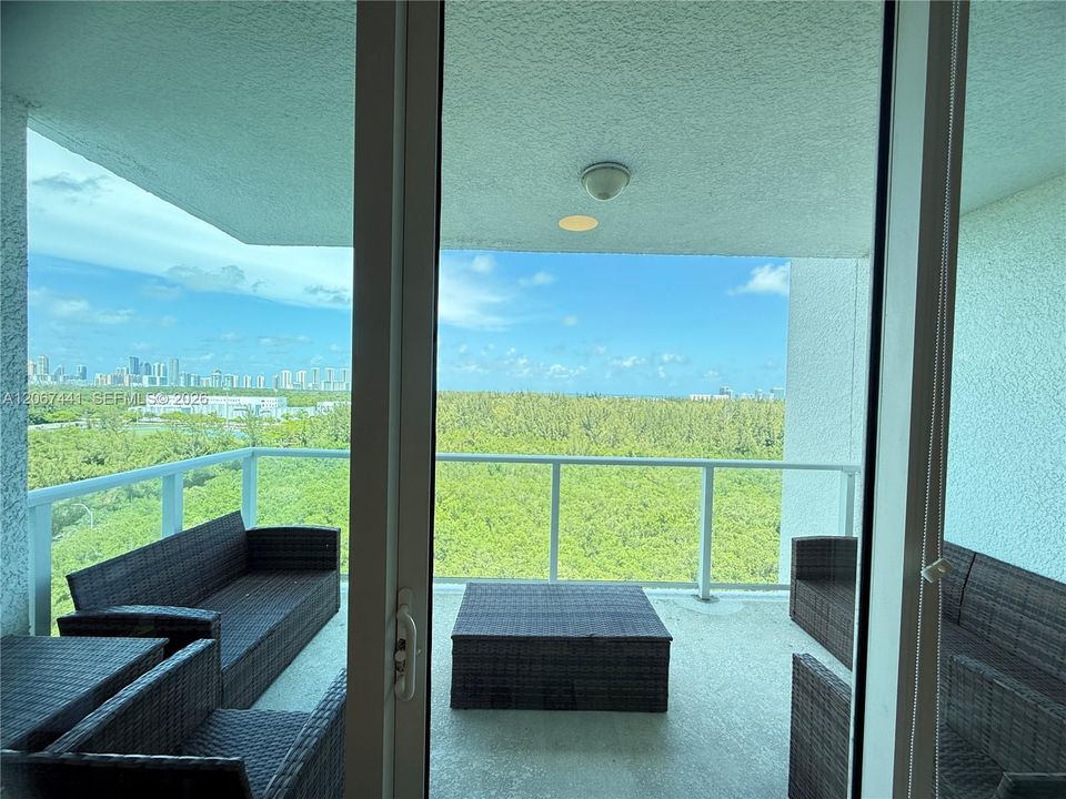 For Rent: $4,800 (3 beds, 2 baths, 1743 Square Feet)