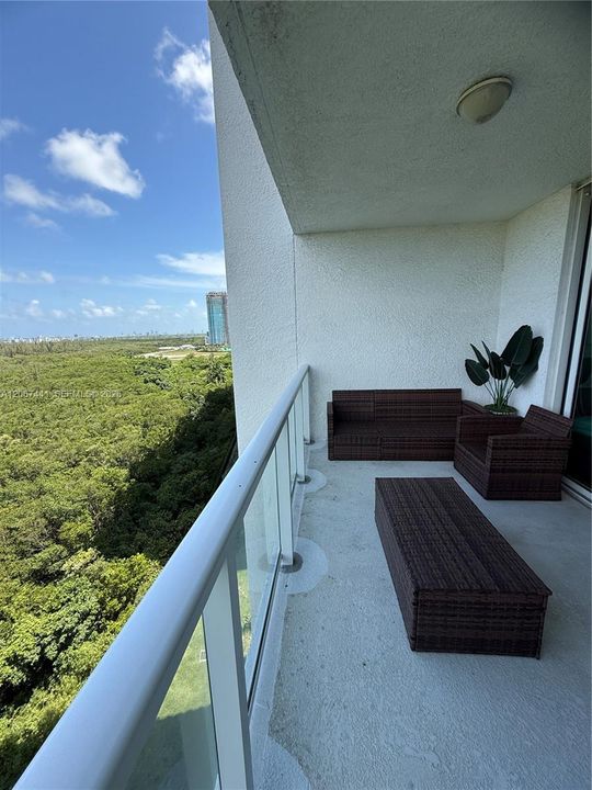 For Rent: $4,800 (3 beds, 2 baths, 1743 Square Feet)