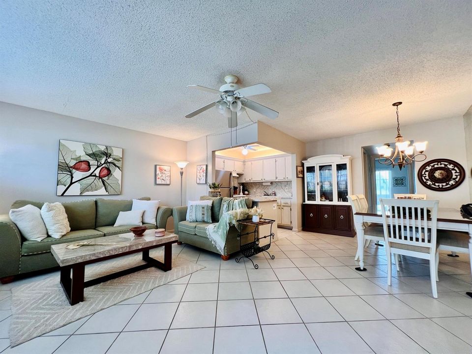 GRACIOUS IN 55+ CENTURY VILLAGE!