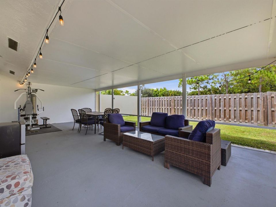 Screened Porch