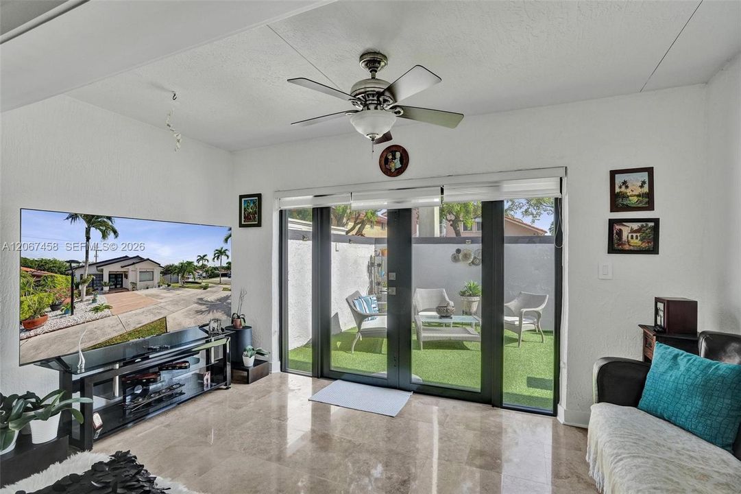 For Sale: $680,000 (3 beds, 2 baths, 1733 Square Feet)
