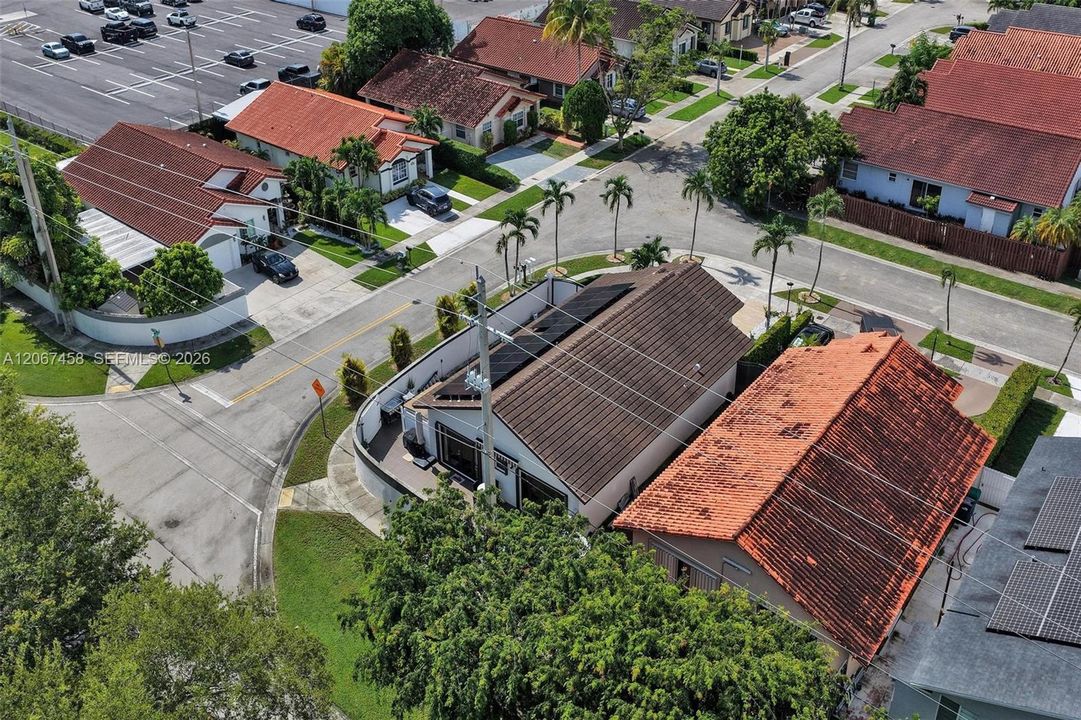 For Sale: $680,000 (3 beds, 2 baths, 1733 Square Feet)