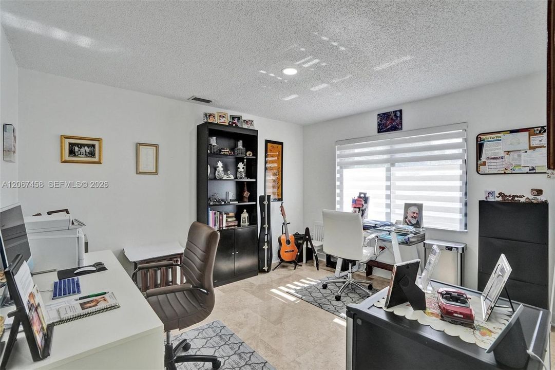 For Sale: $680,000 (3 beds, 2 baths, 1733 Square Feet)