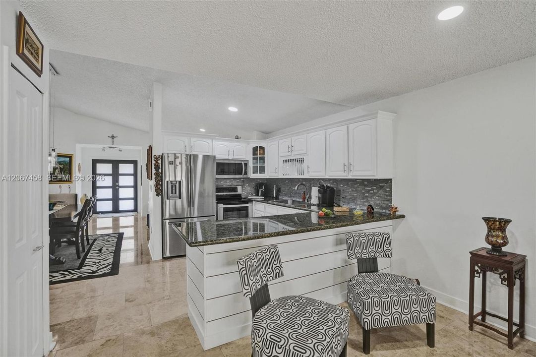 For Sale: $680,000 (3 beds, 2 baths, 1733 Square Feet)