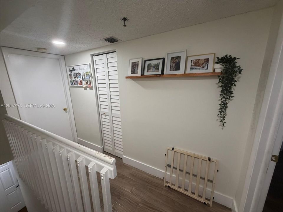 For Rent: $2,425 (2 beds, 2 baths, 1158 Square Feet)