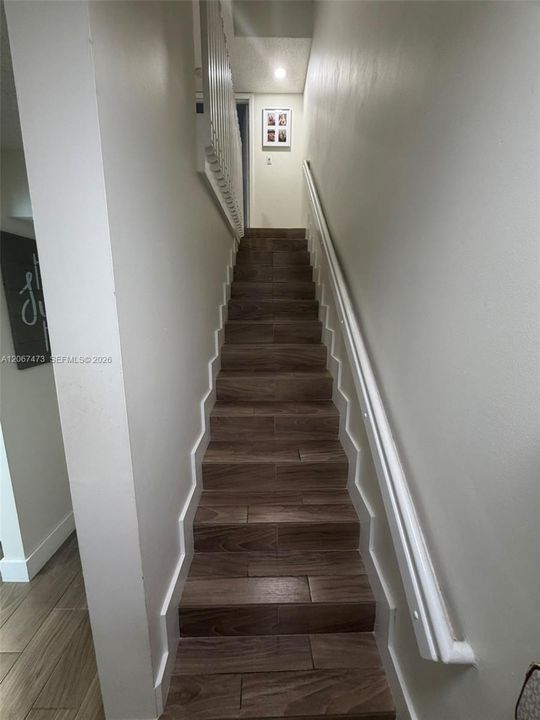 For Rent: $2,425 (2 beds, 2 baths, 1158 Square Feet)