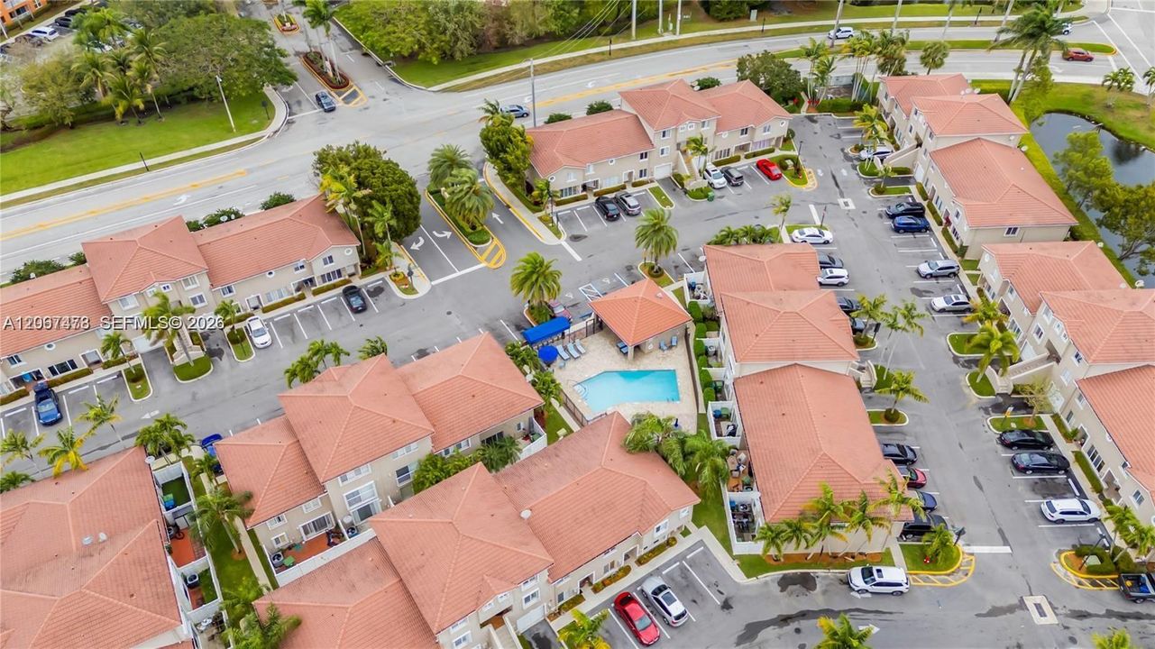 For Rent: $2,425 (2 beds, 2 baths, 1158 Square Feet)