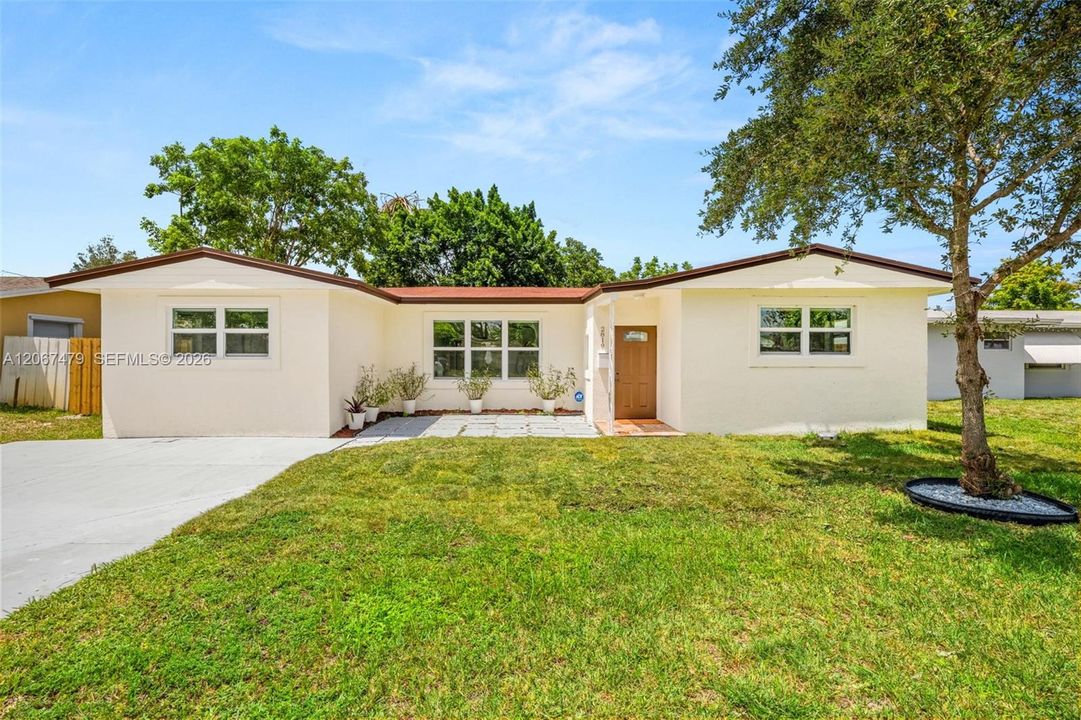 For Rent: $5,450 (4 beds, 3 baths, 2158 Square Feet)