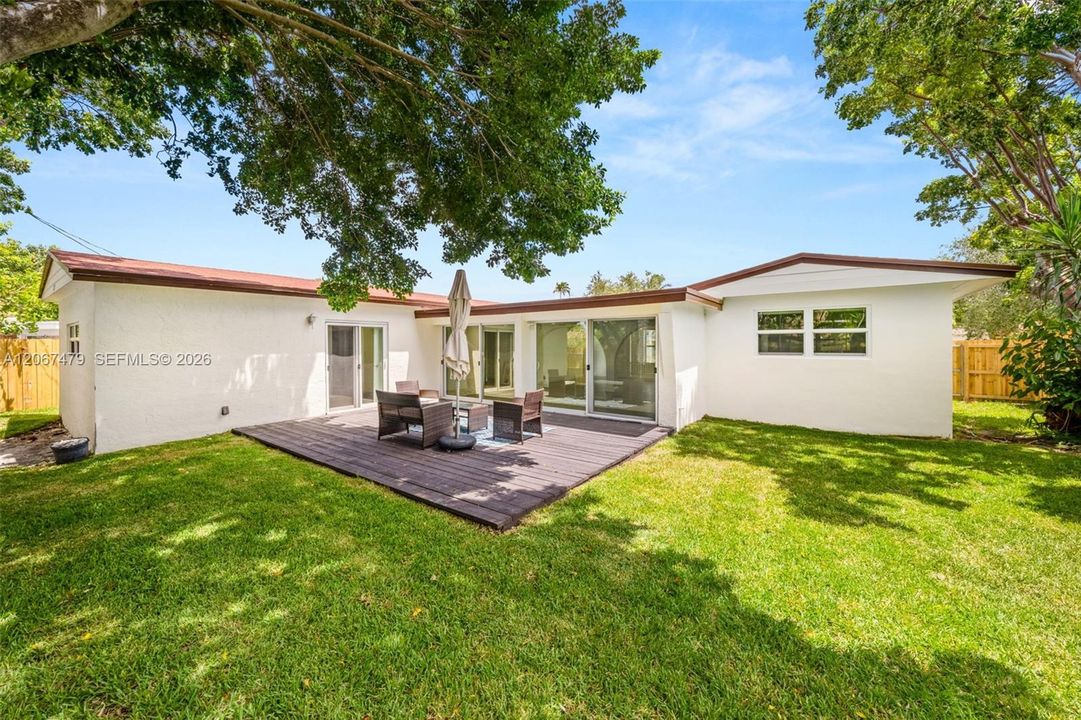 For Rent: $5,450 (4 beds, 3 baths, 2158 Square Feet)