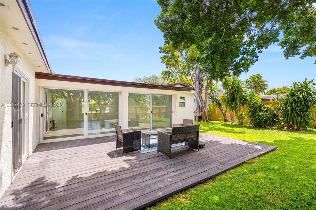 For Rent: $5,450 (4 beds, 3 baths, 2158 Square Feet)